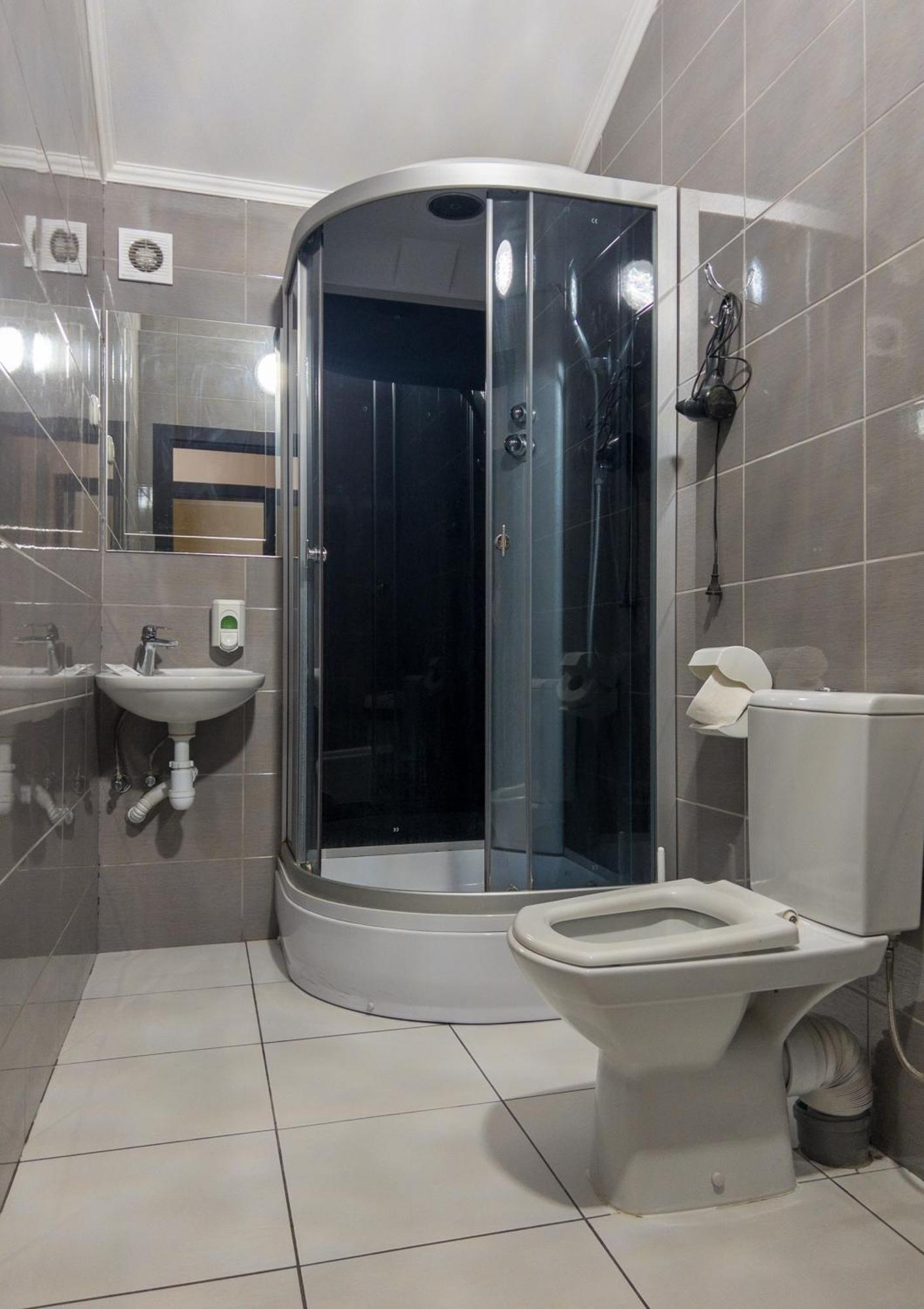 Hotel Орк "Блісс" Rivne Habitación foto