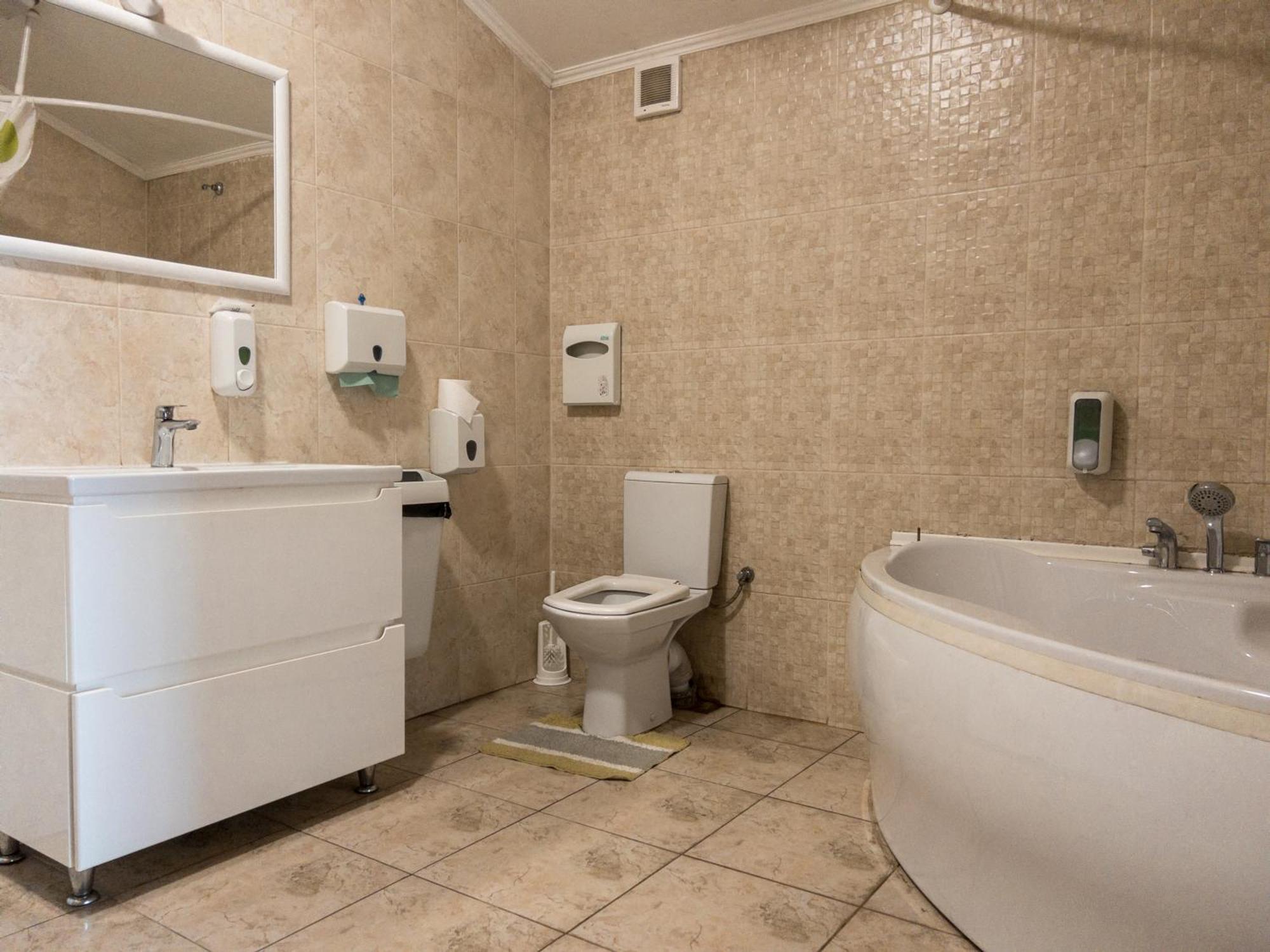 Hotel Орк "Блісс" Rivne Habitación foto